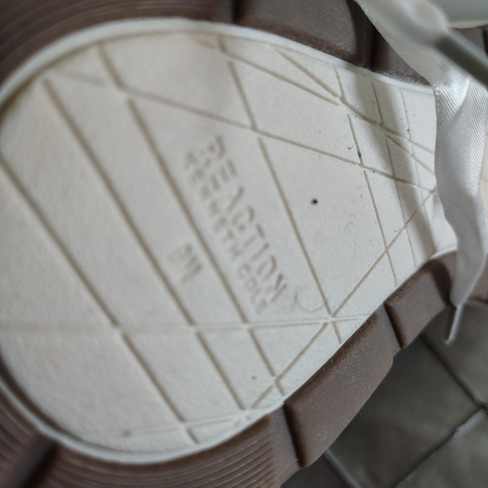Reaction Kenneth Cole Take a Step White Sparkle Sneakers 9M - Picture 7 of 9